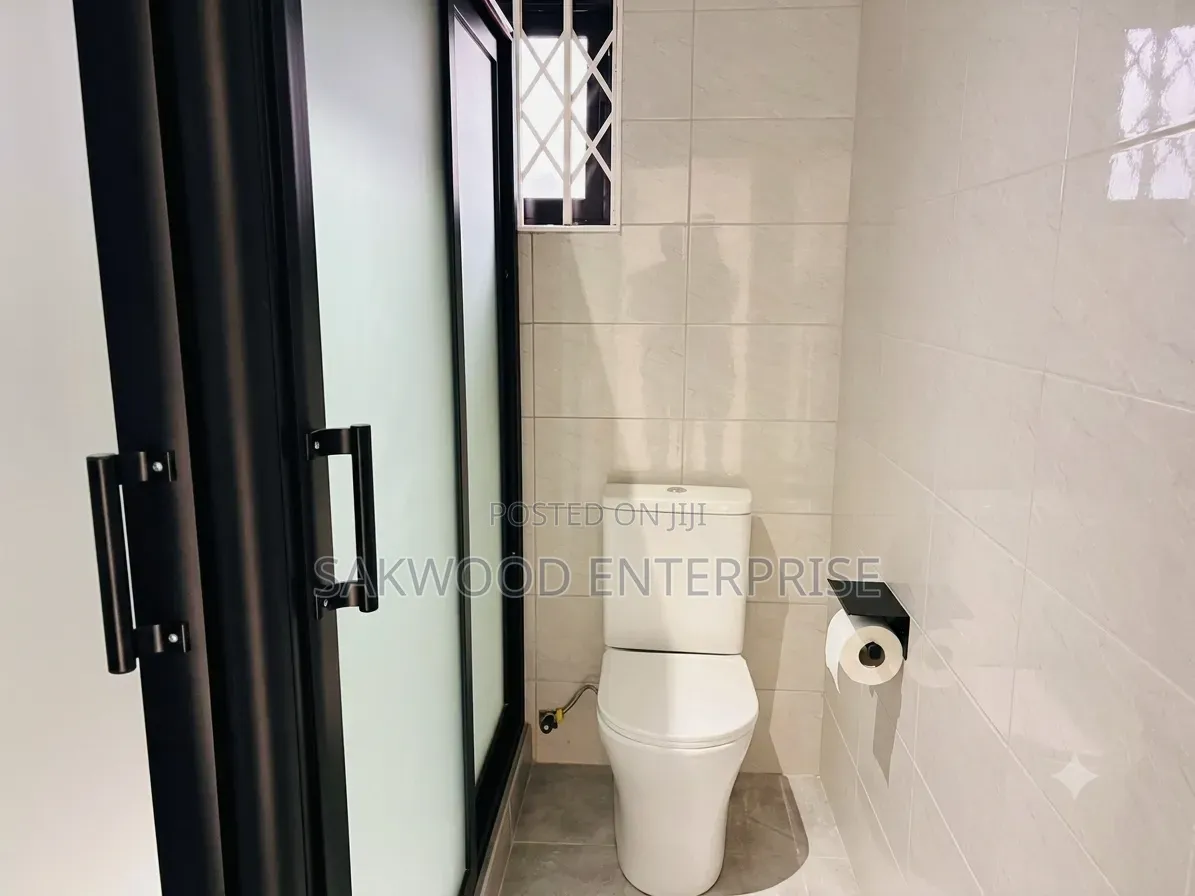 2bdrm Apartment in Sakwood Enterprise, Oyibi for rent
