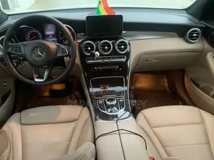 Mercedes-Benz GLC-Class 2017 White