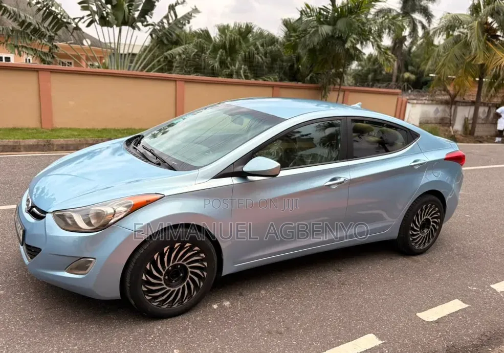 Hyundai Elantra 2013 Gray