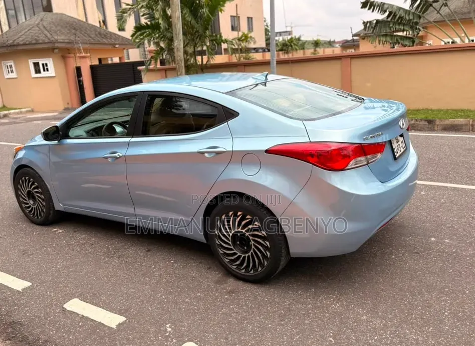 Hyundai Elantra 2013 Gray