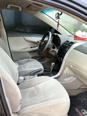 Toyota Corolla LE 4dr Sedan (1.8L 4cyl 4A) 2010 Gray