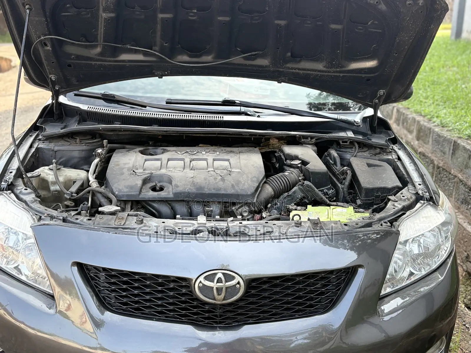 Toyota Corolla LE 4dr Sedan (1.8L 4cyl 4A) 2010 Gray