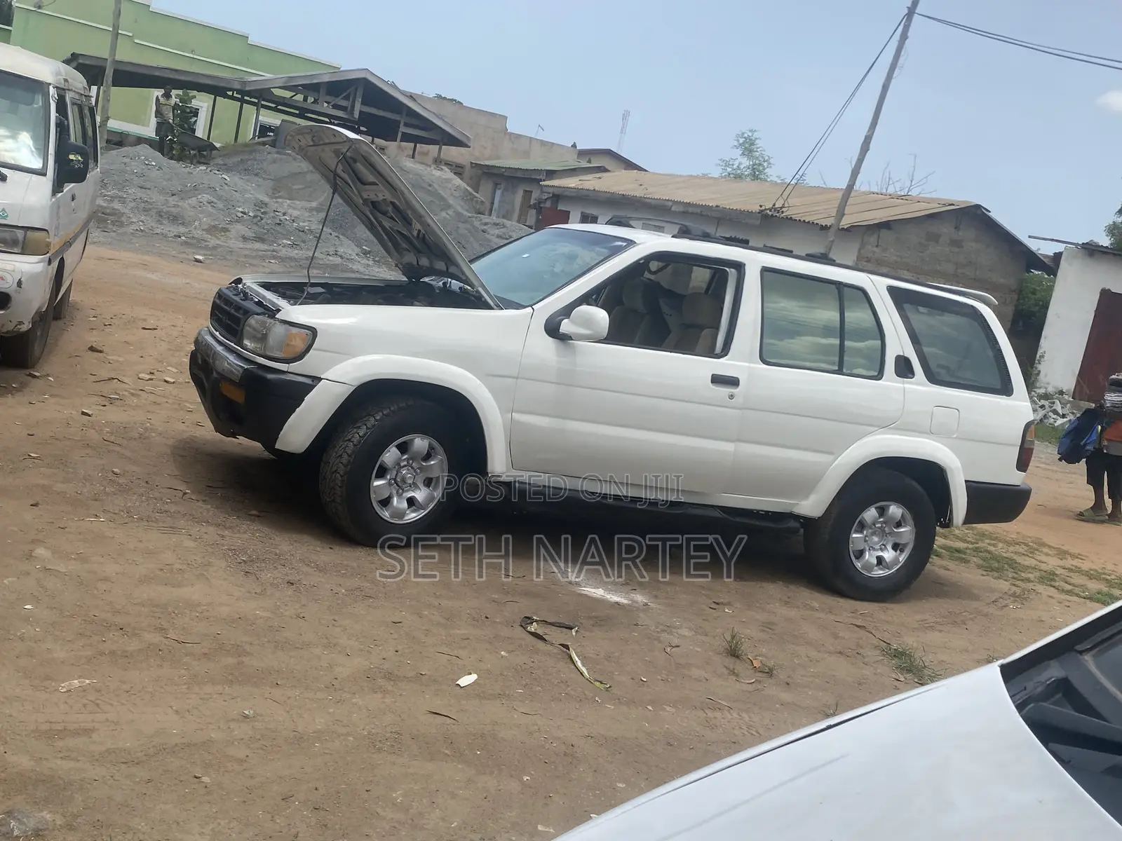 Nissan Pathfinder SE 4x4 2004 White