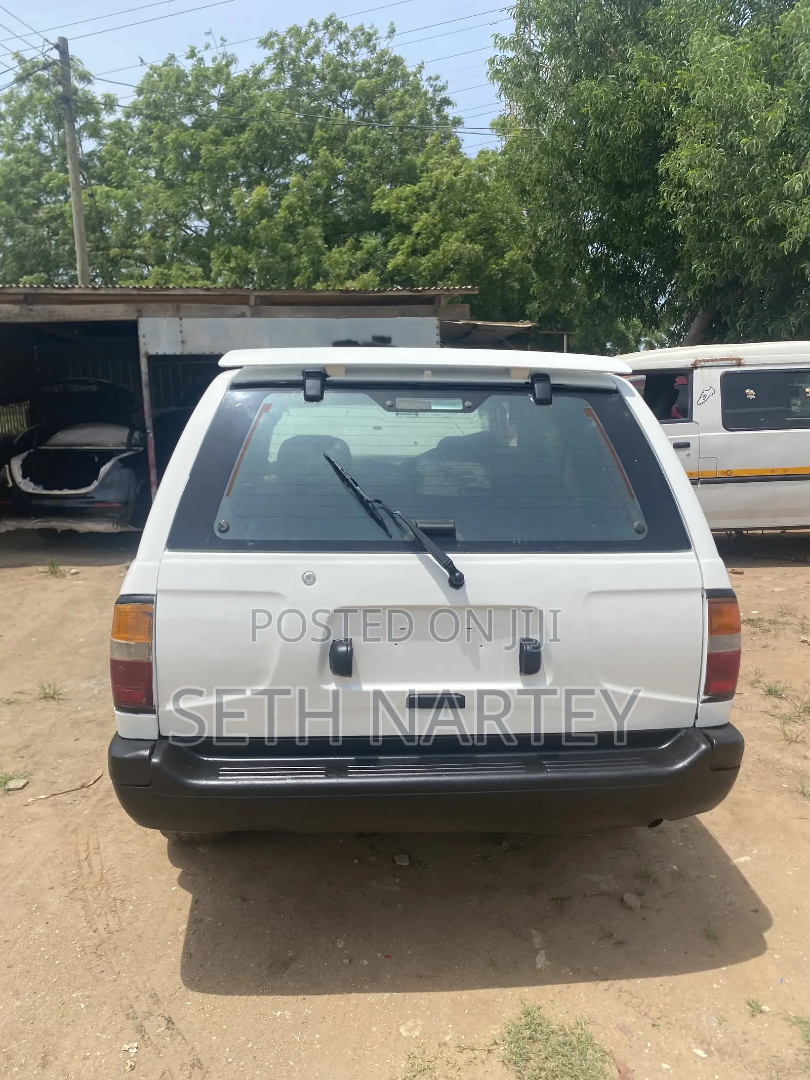 Nissan Pathfinder SE 4x4 2004 White