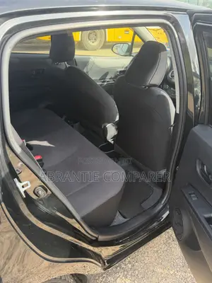Toyota Vitz 1.3 AWD 3dr 2012 Black