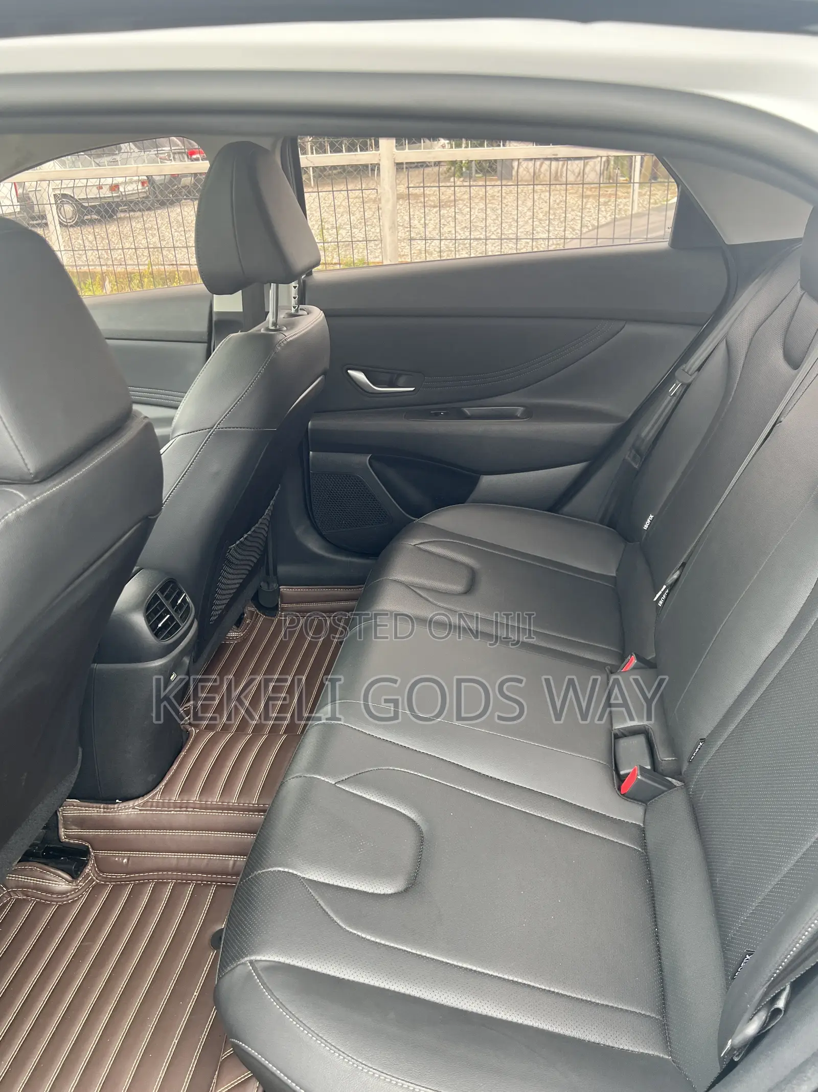 Hyundai Elantra Limited 2024 White