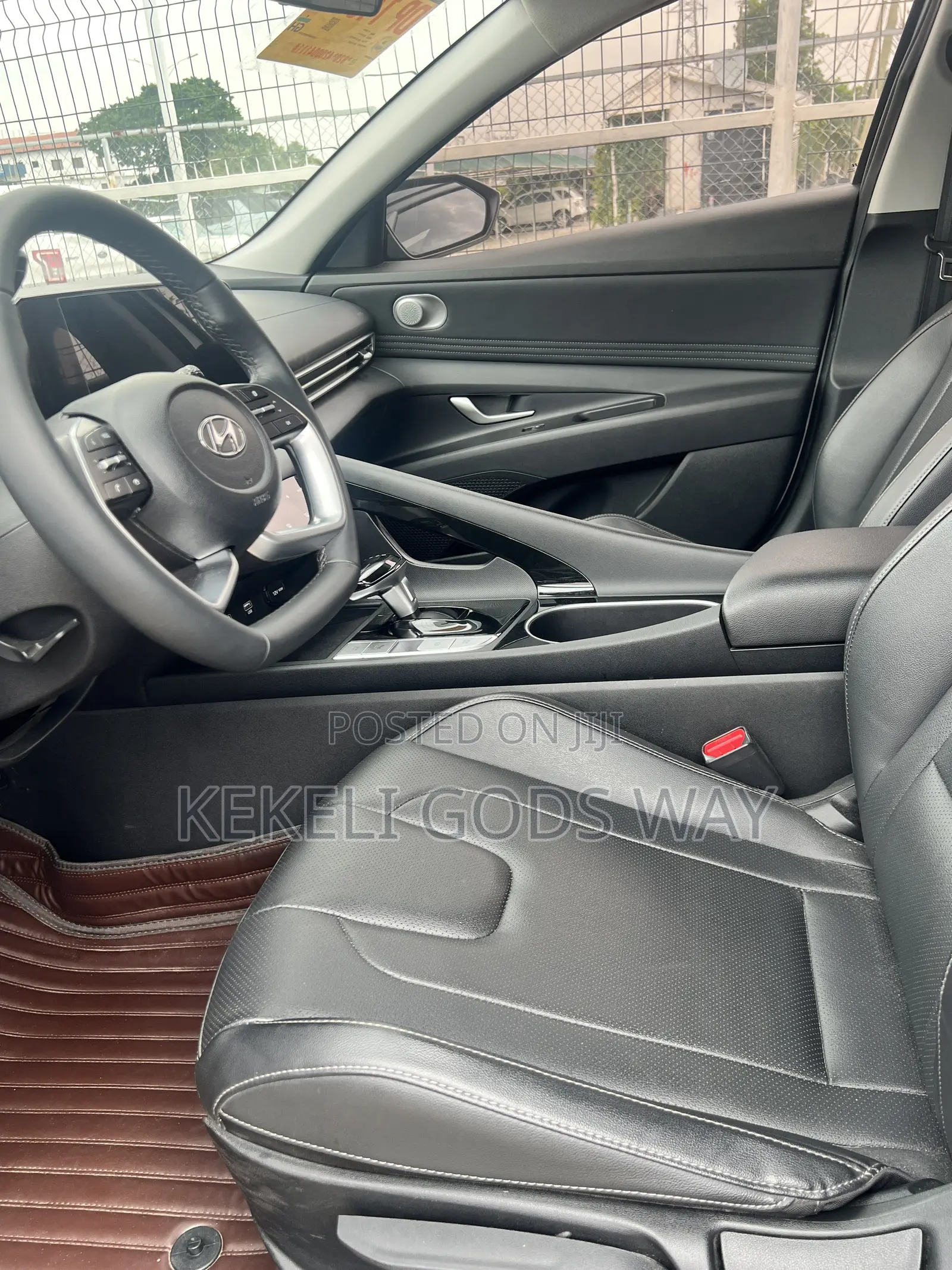 Hyundai Elantra Limited 2024 White