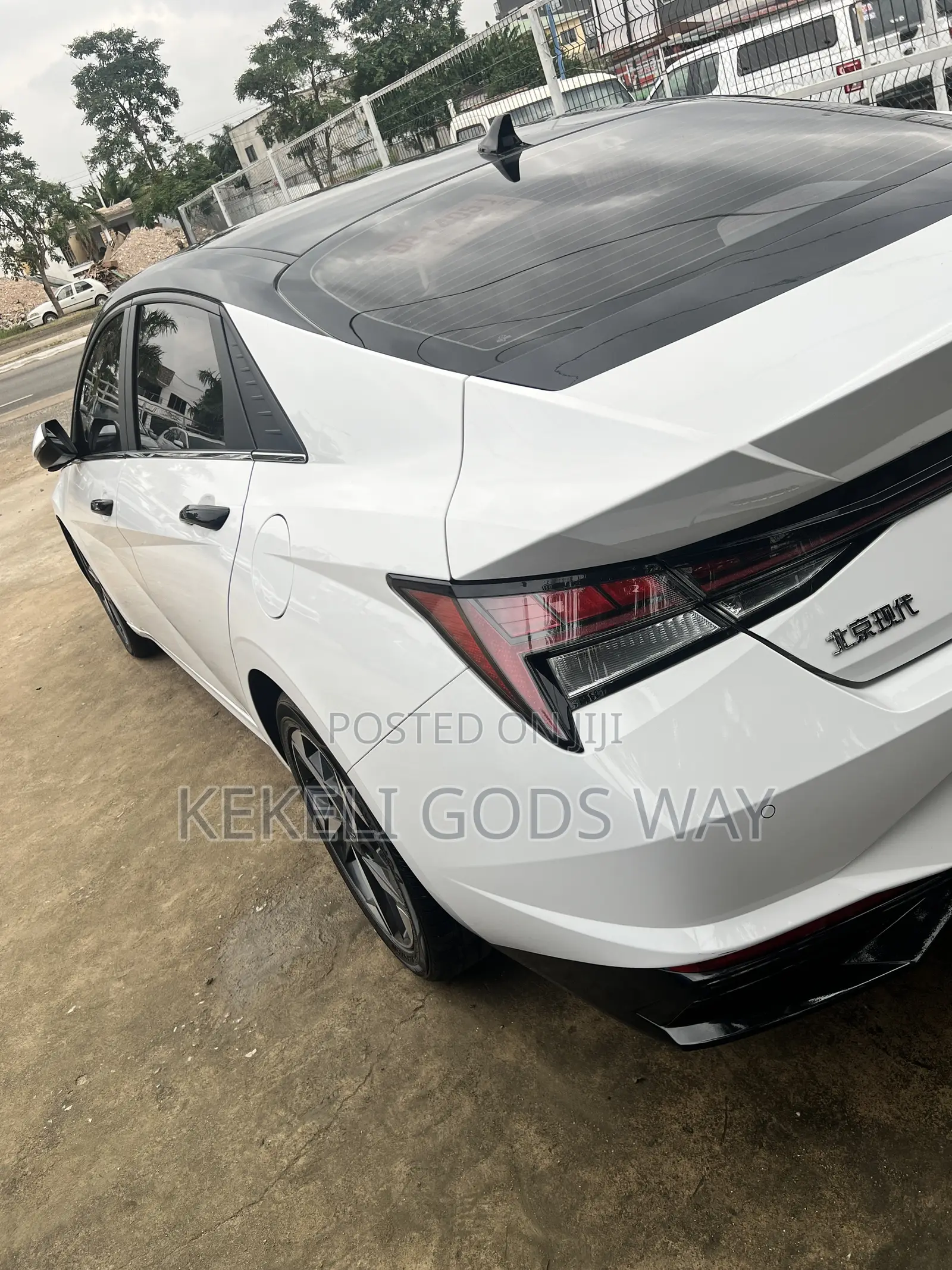 Hyundai Elantra Limited 2024 White