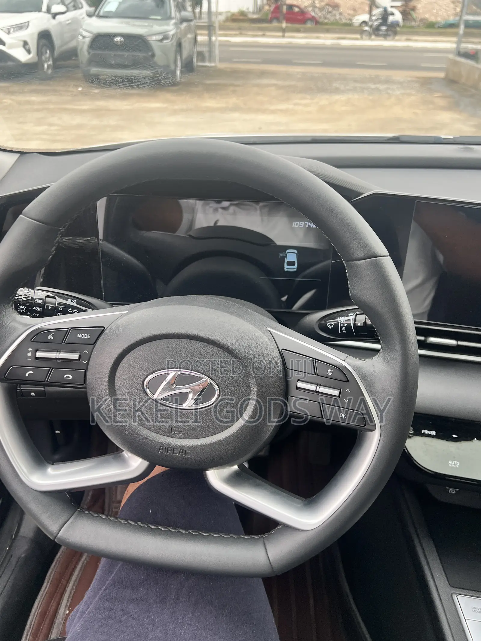Hyundai Elantra Limited 2024 White