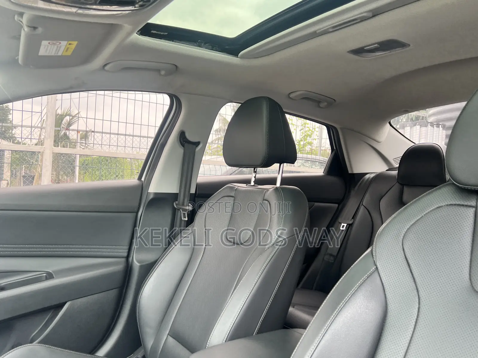 Hyundai Elantra Limited 2024 White