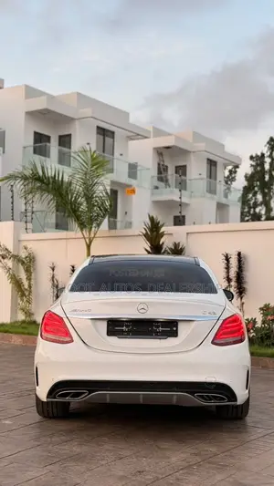 Mercedes-Benz C43 2017 White