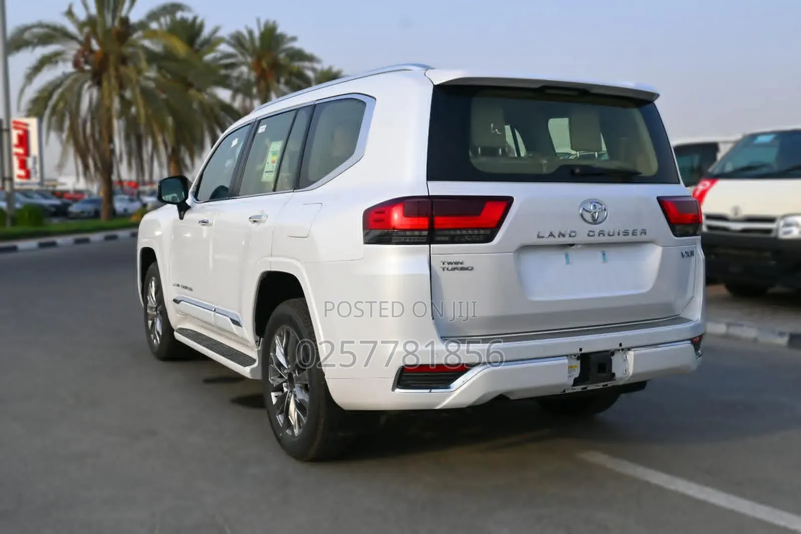 New Toyota Land Cruiser LC300 2025 White