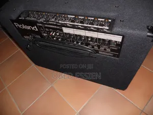 Roland Combo Kc-880