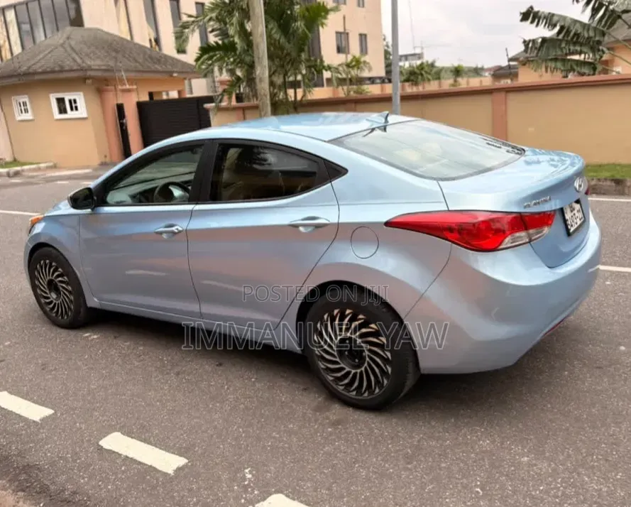 Hyundai Elantra 2013 Blue