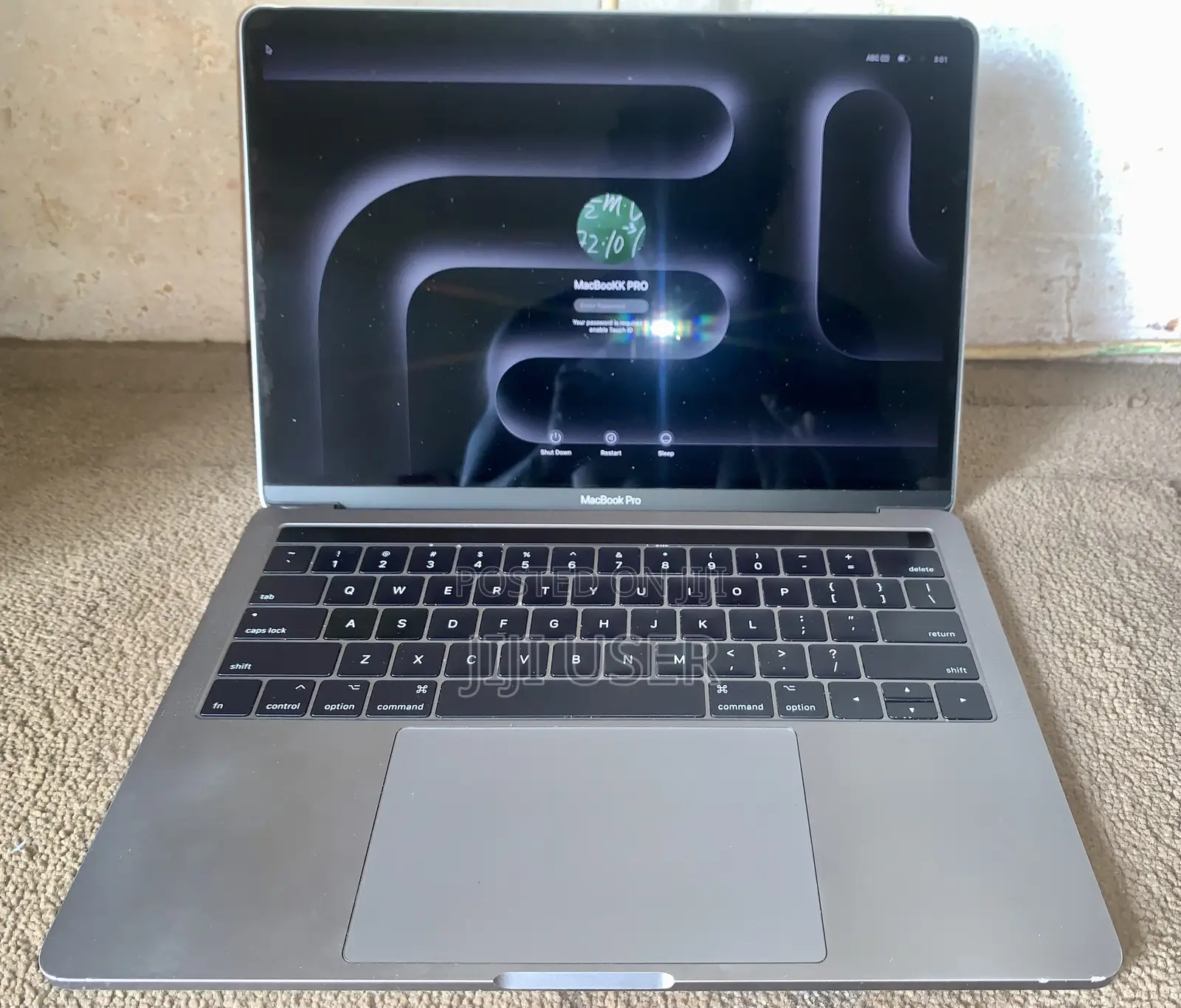 Laptop Apple MacBook Pro 16GB Intel Core i7 SSD 256GB