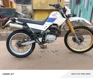 Yamaha 2010 White