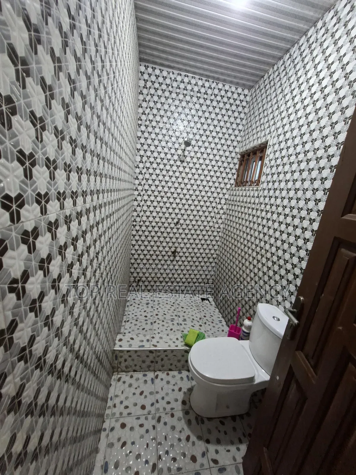 1bdrm Apartment in North Legon for rent