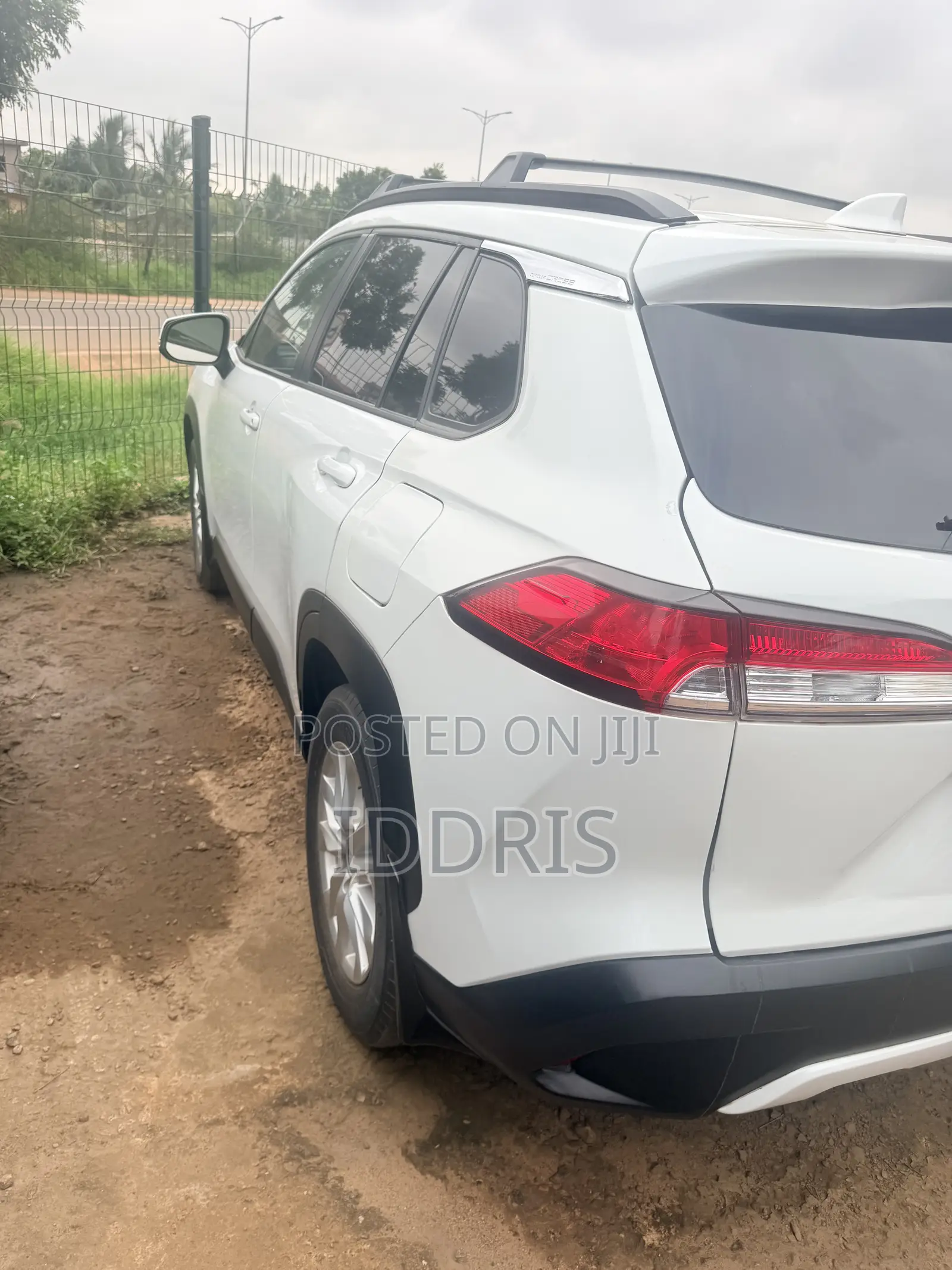 Toyota Corolla Cross 2.0 Petrol AWD 2022 White