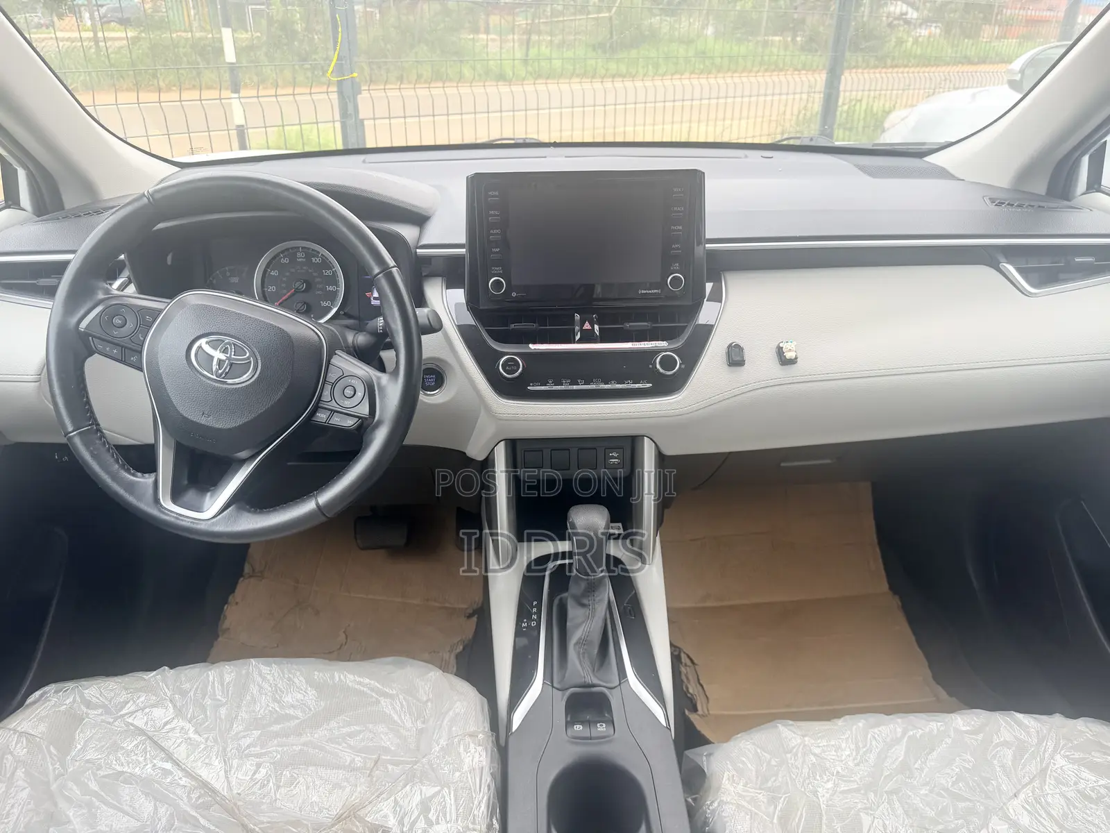 Toyota Corolla Cross 2.0 Petrol AWD 2022 White