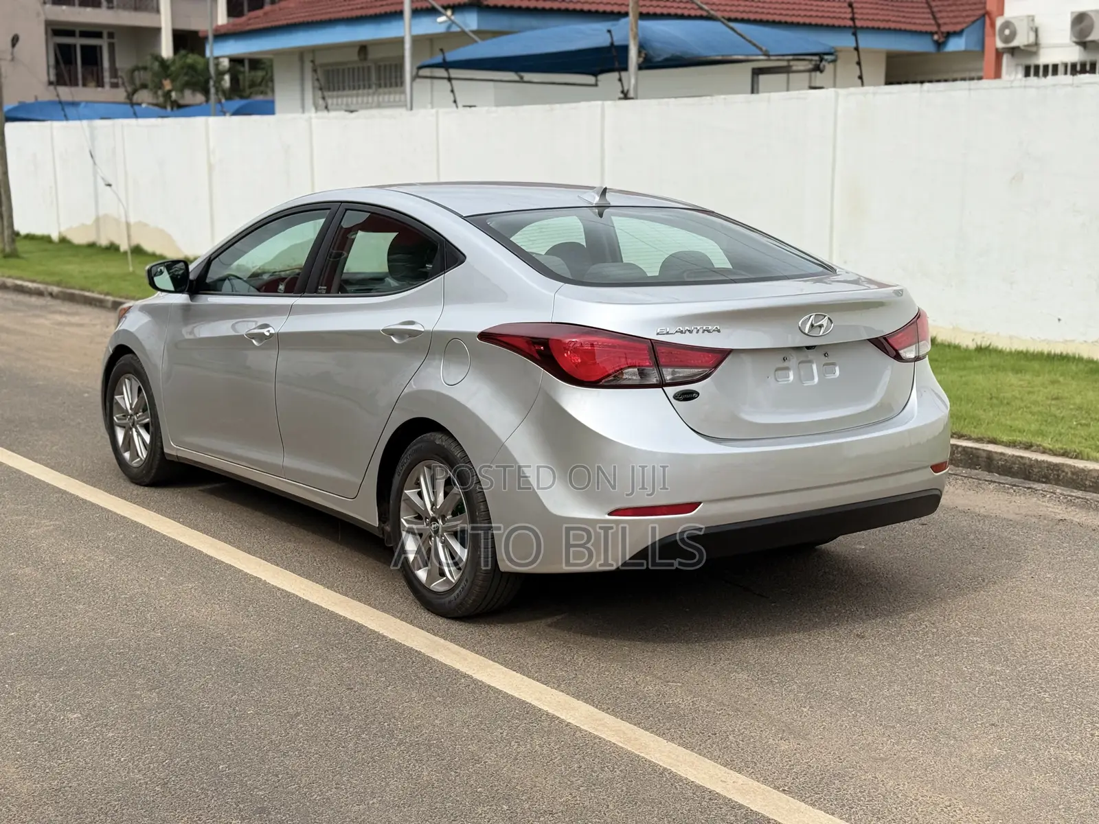 Hyundai Elantra SE 4dr Sedan (1.8L 4cyl 6M) 2015 Silver
