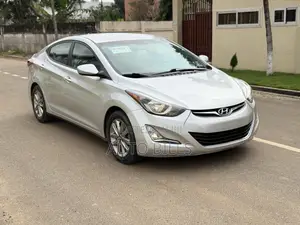 Hyundai Elantra SE 4dr Sedan (1.8L 4cyl 6M) 2015 Silver