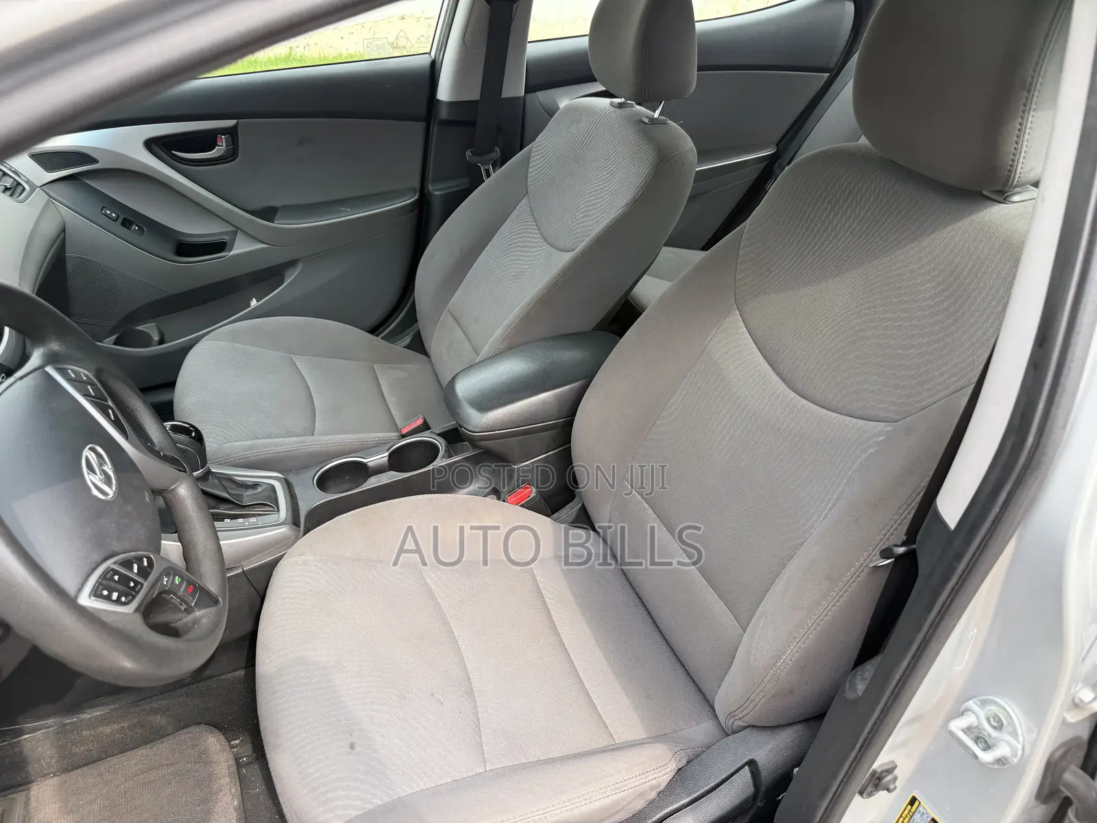Hyundai Elantra SE 4dr Sedan (1.8L 4cyl 6M) 2015 Silver