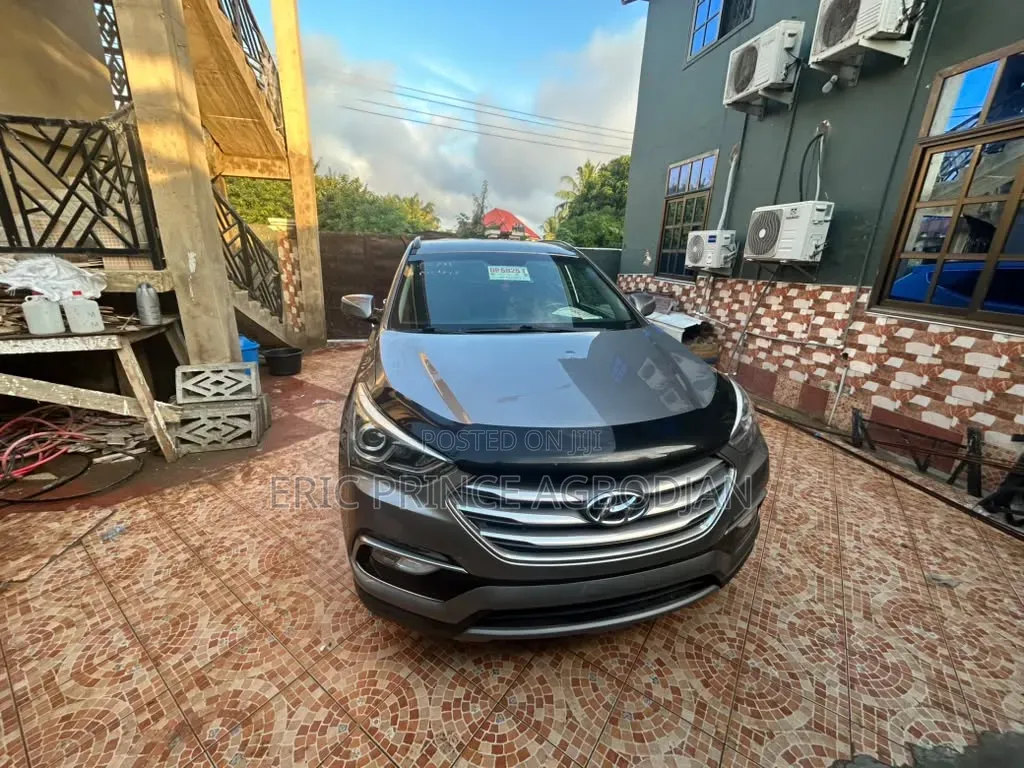 Hyundai Santa Fe 2018 Silver