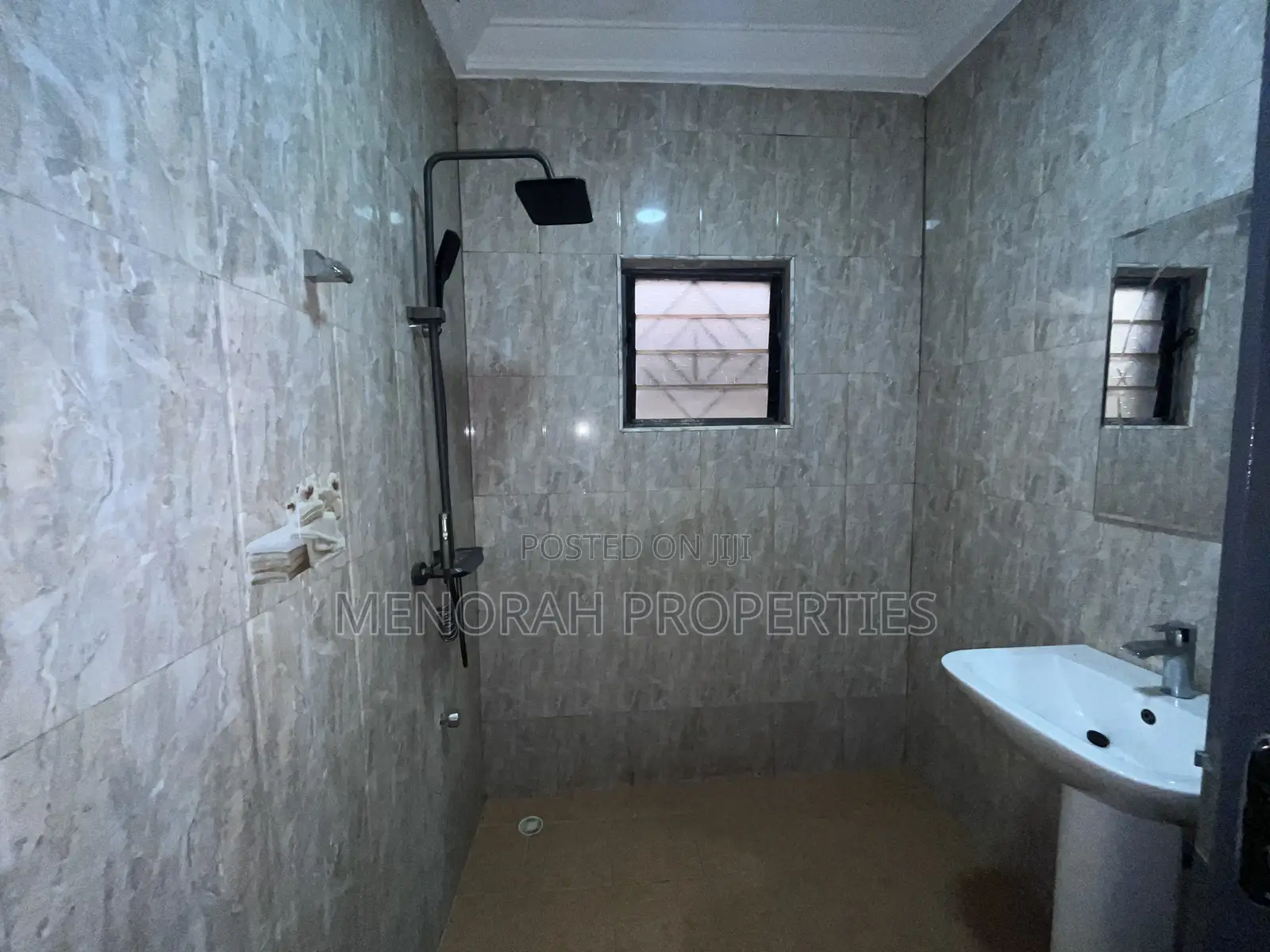 2bdrm Apartment in Adenta Amrahia for rent