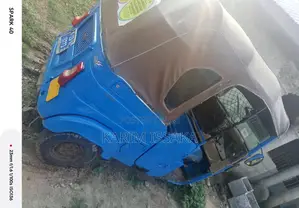 Bajaj RE 2025 Blue