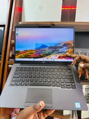 Laptop Dell Latitude 7400 8GB Intel Core i5 SSD 256GB