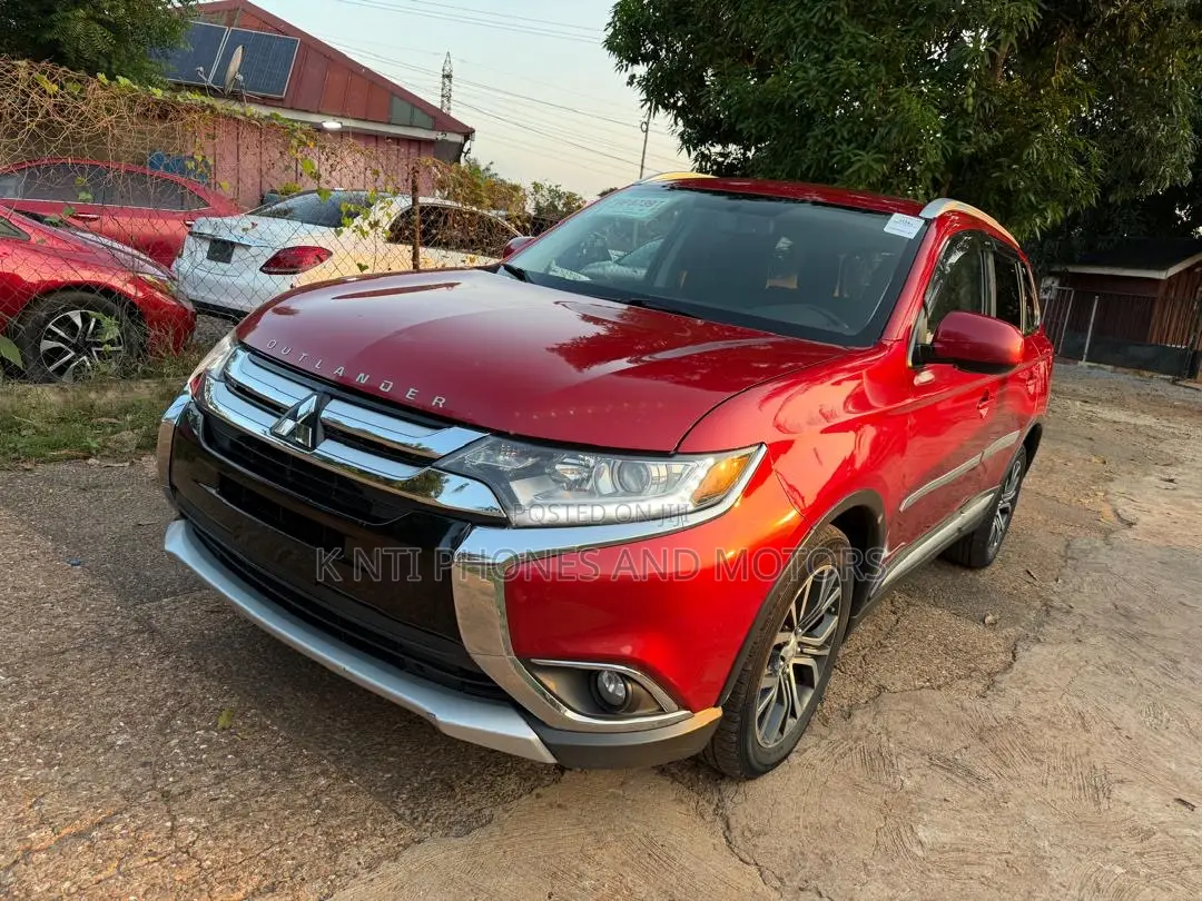 Mitsubishi Outlander SE FWD 2017 Red