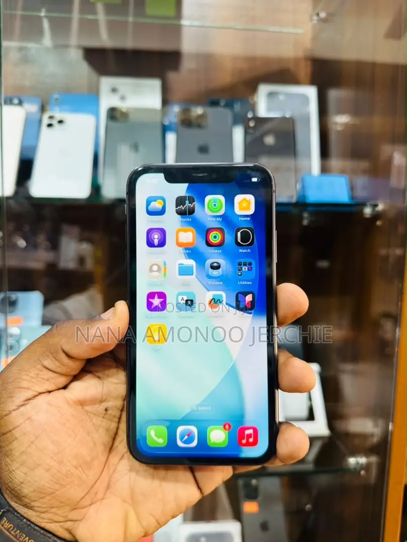 Apple iPhone 11 64 GB Black