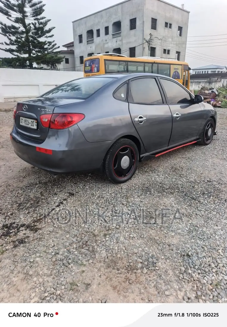Hyundai Elantra 1.6 Automatic 2009 Gray