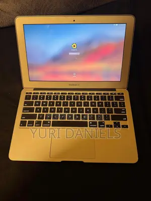 Laptop Apple MacBook 2011 2GB Intel Core i5 HDD 60GB