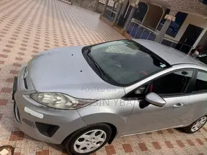 Ford Fiesta SE Hatchback 2012 Silver