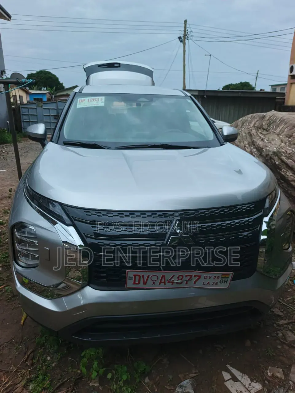 Mitsubishi Outlander 2024 Silver