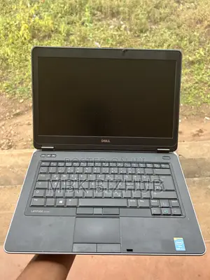 Laptop Dell Latitude E6440 6GB Intel Core i5 HDD 700GB