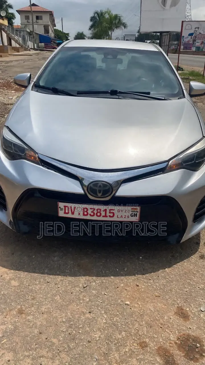 Toyota Corolla 2017 Silver