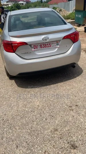 Toyota Corolla 2017 Silver