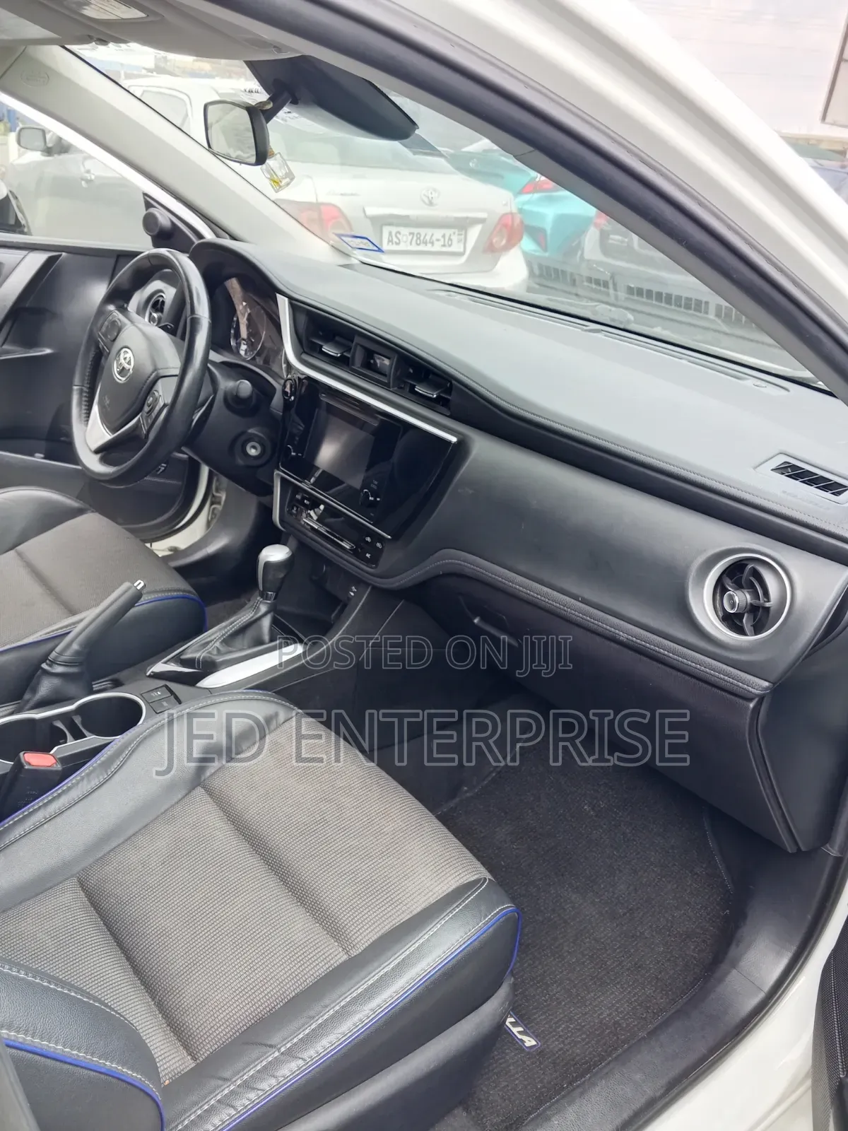 Toyota Corolla 2017 Silver