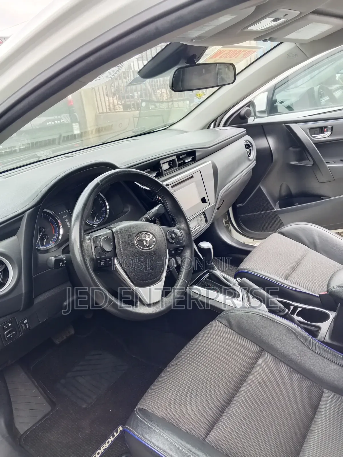 Toyota Corolla 2017 Silver