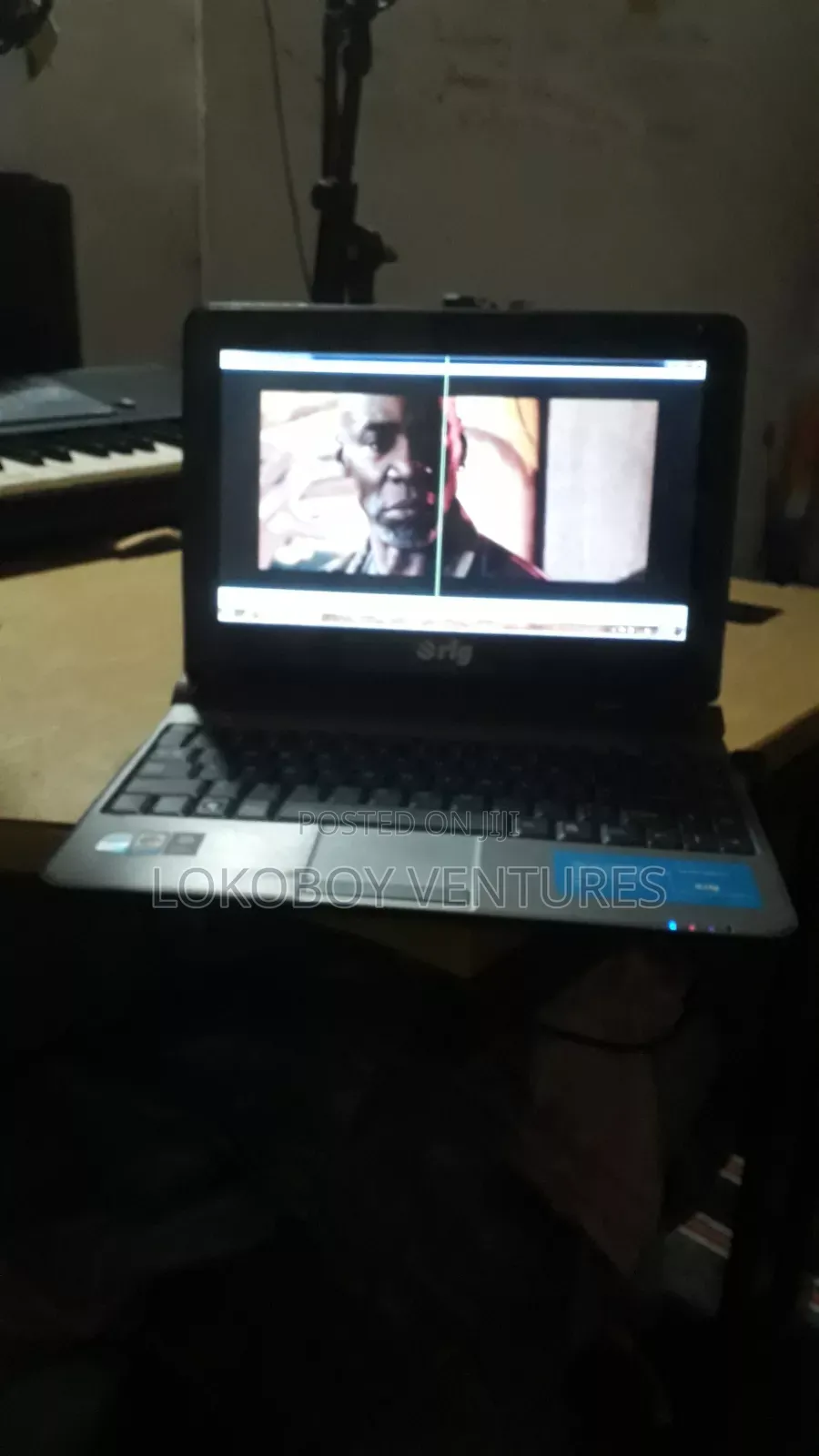 Laptop 4GB Intel HDD+SSD 320GB