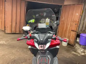Yamaha 2023 Red