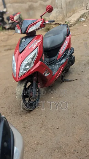 SYM Symnh 2015 Red