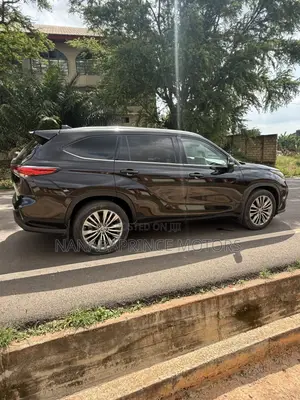 Toyota Highlander Platinum 2021 Black
