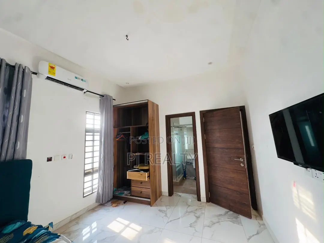 4bdrm House in East Legon for sale