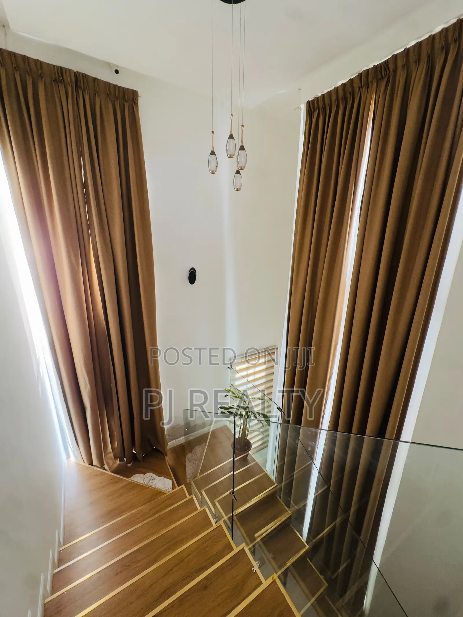 4bdrm House in East Legon for sale