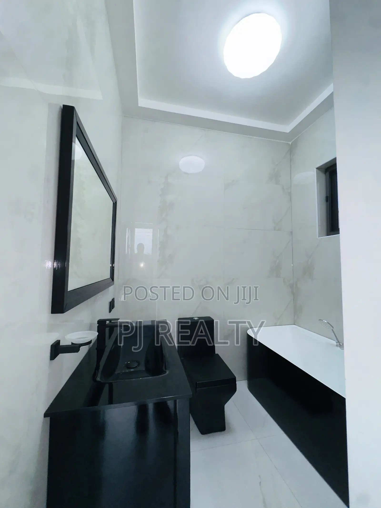 4bdrm House in East Legon for sale