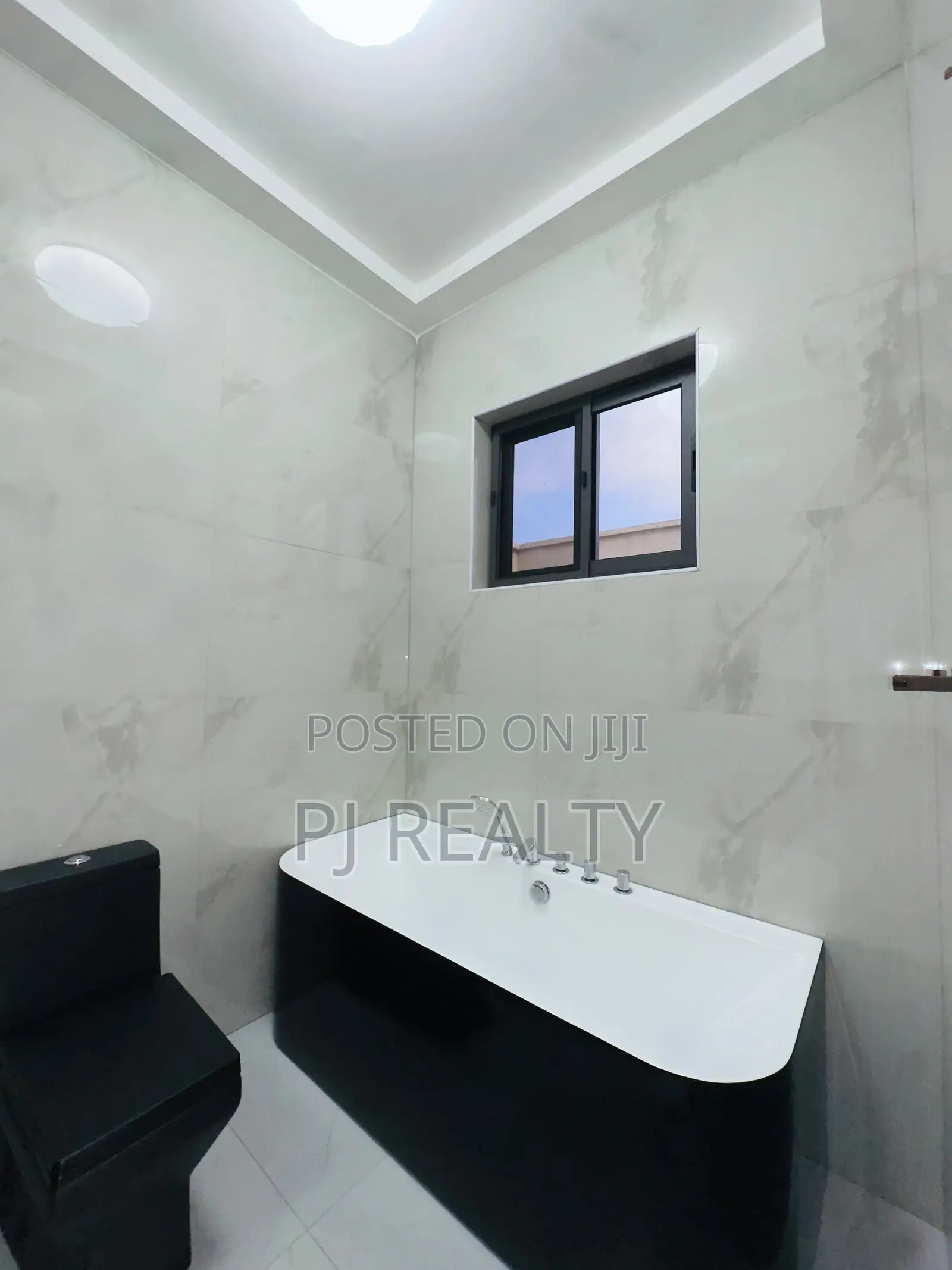 4bdrm House in East Legon for sale