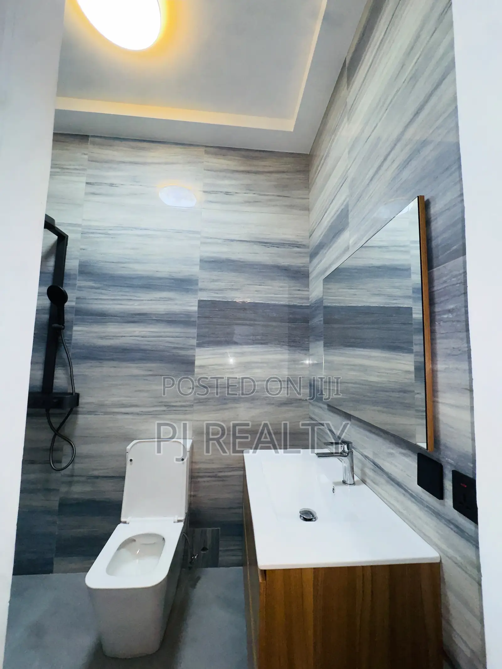 4bdrm House in East Legon for sale